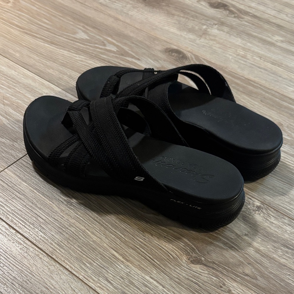 Skechers Yoga Foam Women's Black Sandals